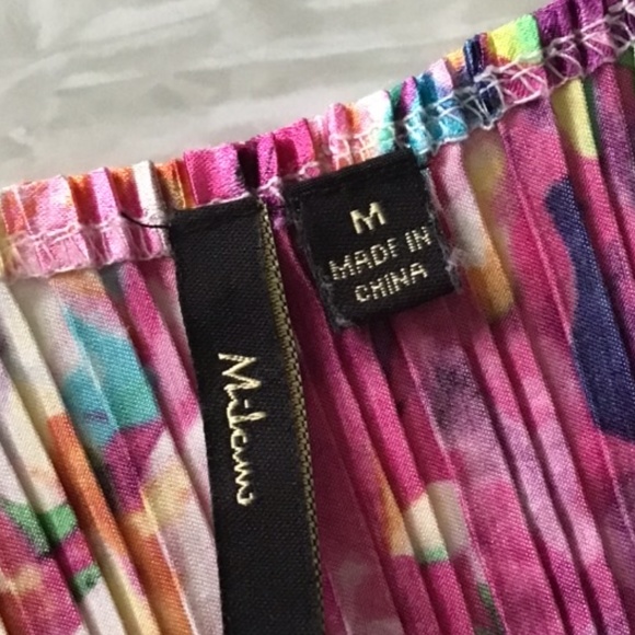 Milam Women’s Top - Picture 2 of 3